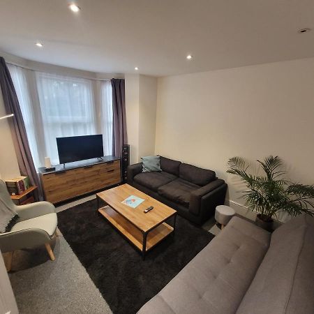 Spacious 2 Bedroom House In Central London With Garden מראה חיצוני תמונה