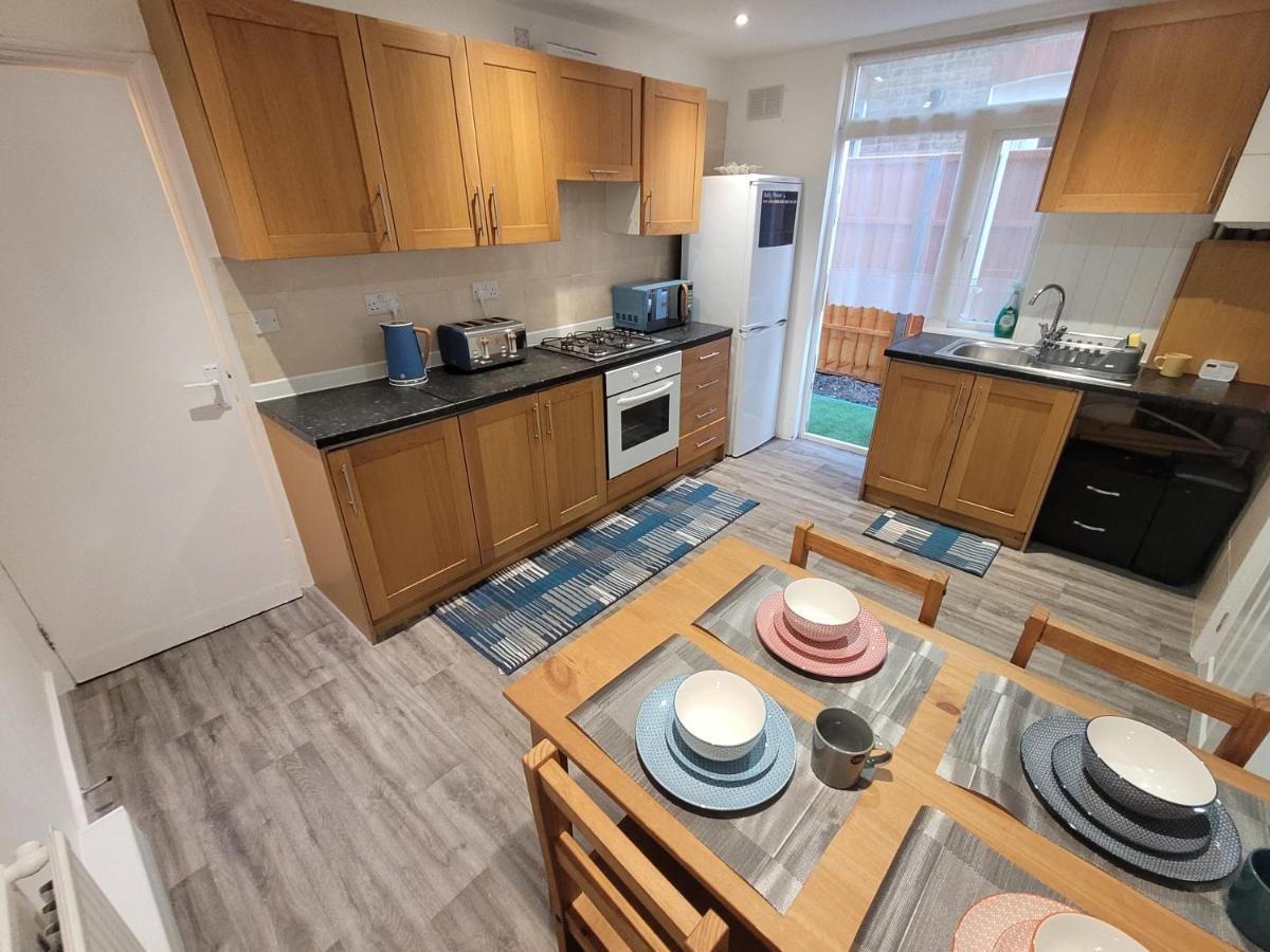 Spacious 2 Bedroom House In Central London With Garden מראה חיצוני תמונה