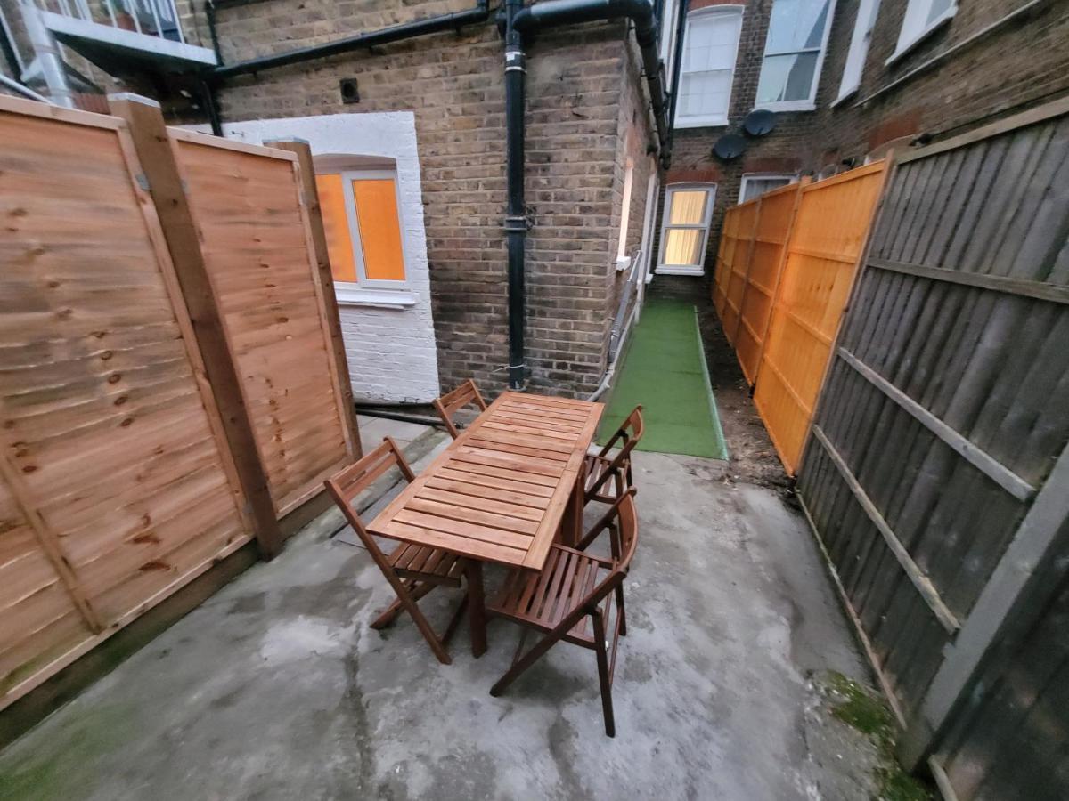 Spacious 2 Bedroom House In Central London With Garden מראה חיצוני תמונה