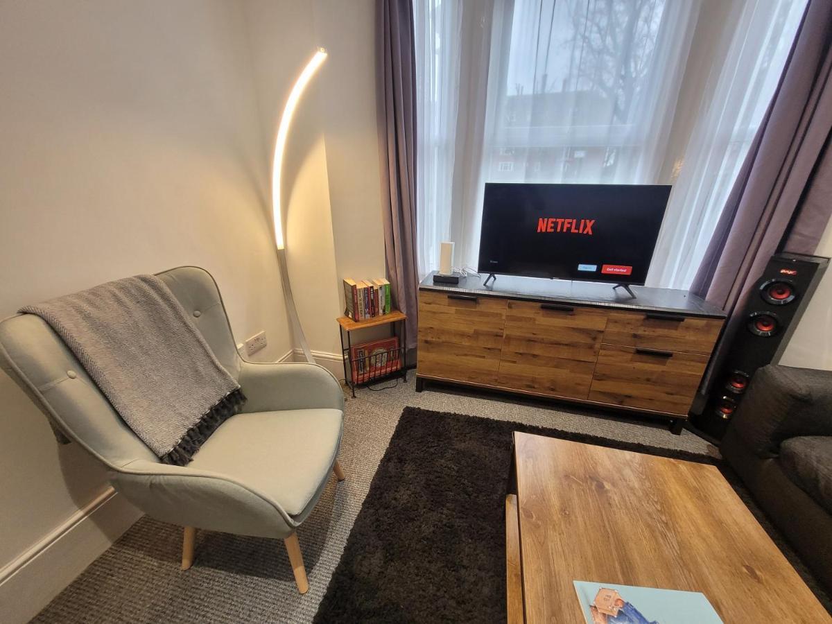 Spacious 2 Bedroom House In Central London With Garden מראה חיצוני תמונה