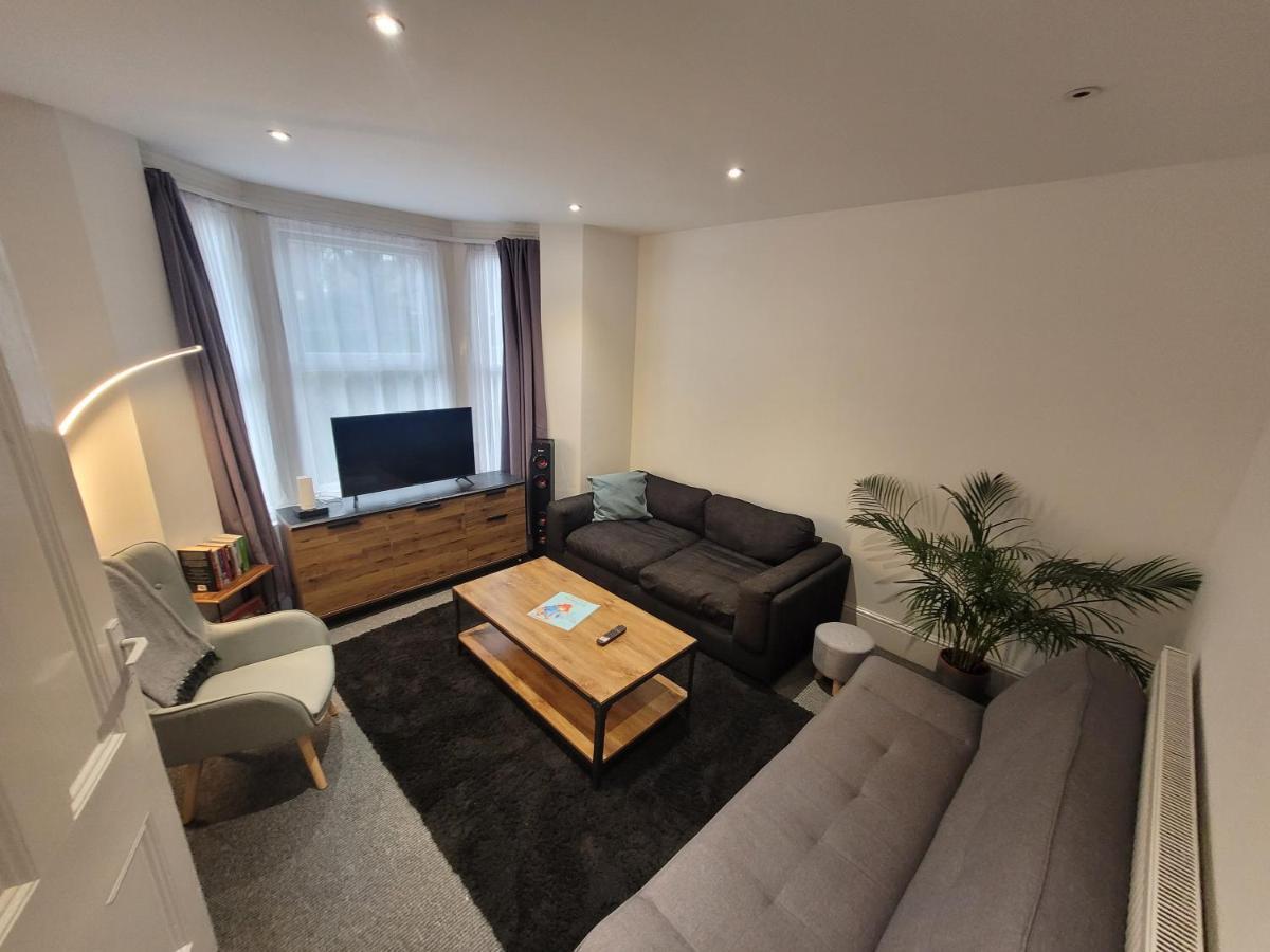 Spacious 2 Bedroom House In Central London With Garden מראה חיצוני תמונה